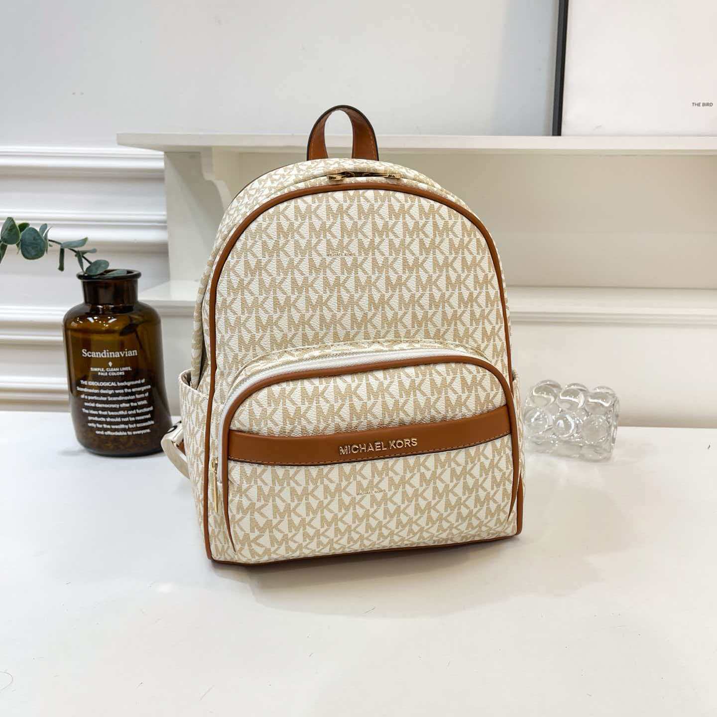Luxury Bags Michael Kors - MK/マイケルコース 2026 新しいライトラグジュアリーニッチファッション多用途大容量通勤バックパック（プリント付き）
