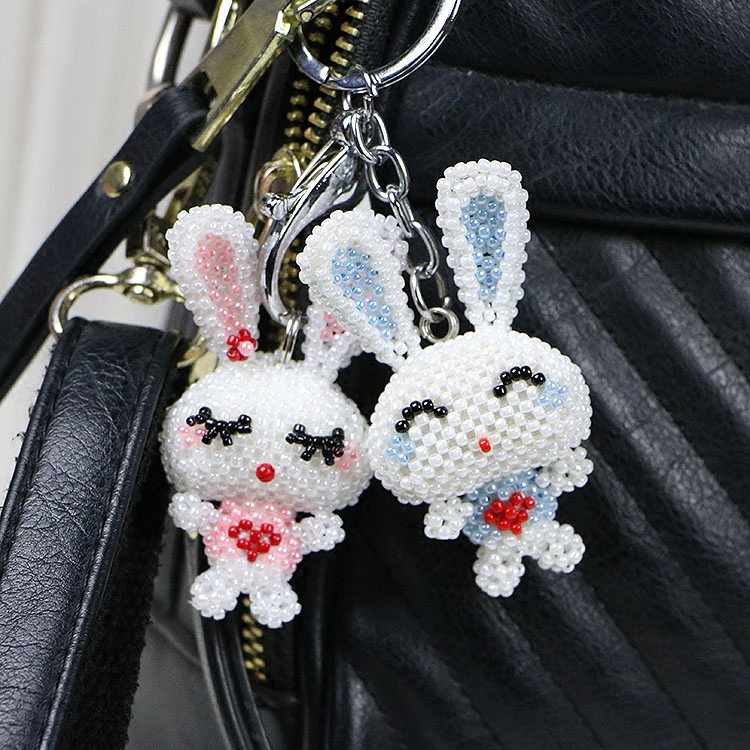 手作りビーズウサギかわいいバッグチャームキーホルダー友人ギフ - Luxury Bags Made In China のレビューと価格
