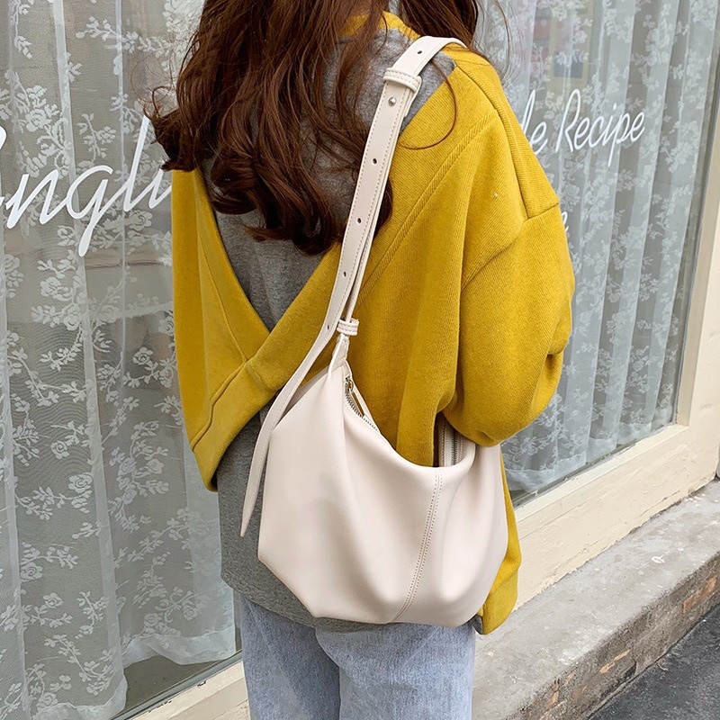 女性シンプルシャーリング餃子バッグ女性高級デザイナーブラック - Luxury Bags Affordable のレビューと価格