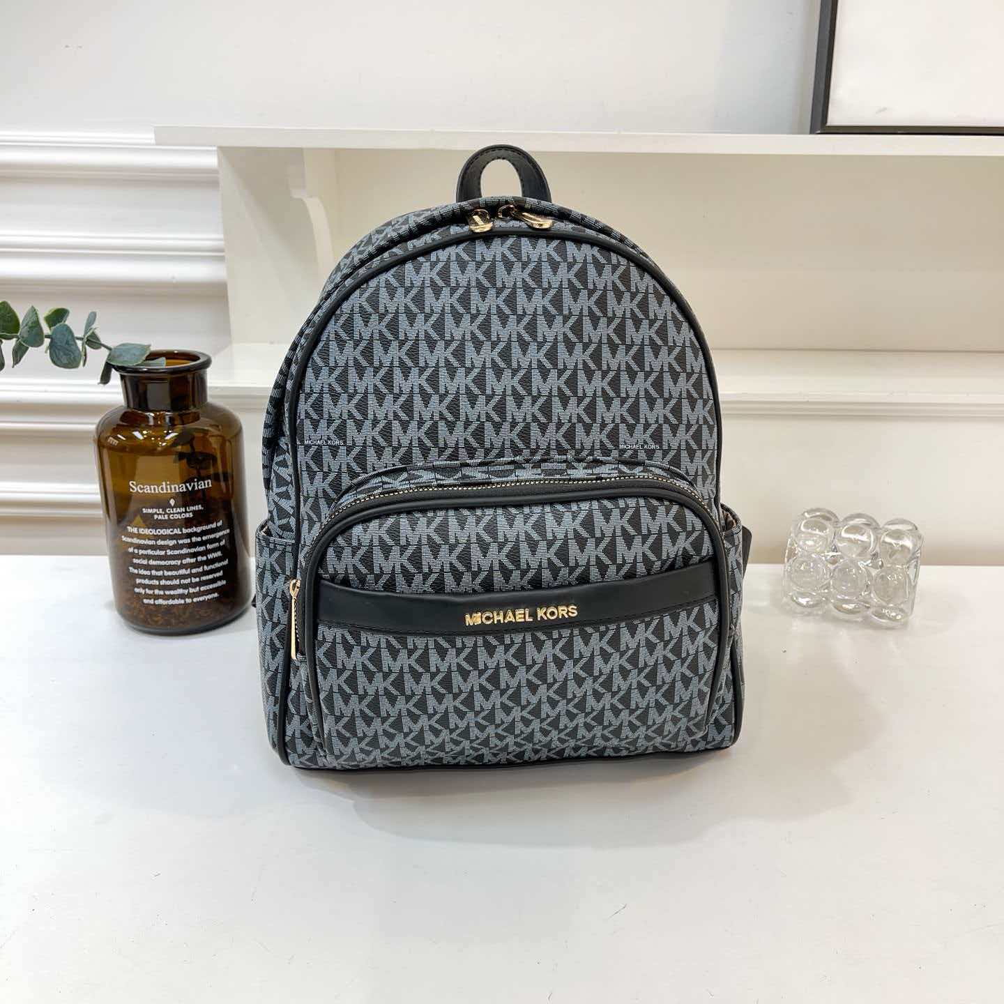 MK/マイケルコース 2026 新しいライトラグジュアリーニ - Luxury Bags Michael Kors のレビューと価格
