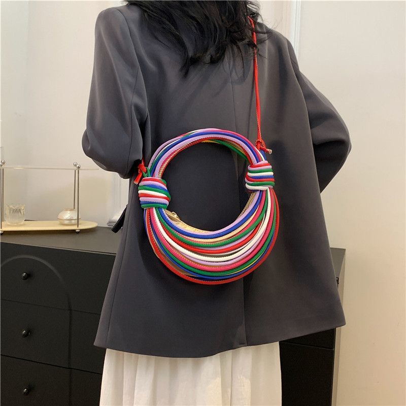 ネットで話題の織りバッグ、カラーブロックハンドバッグ、高級感 - Luxury Bags Levels のレビューと価格