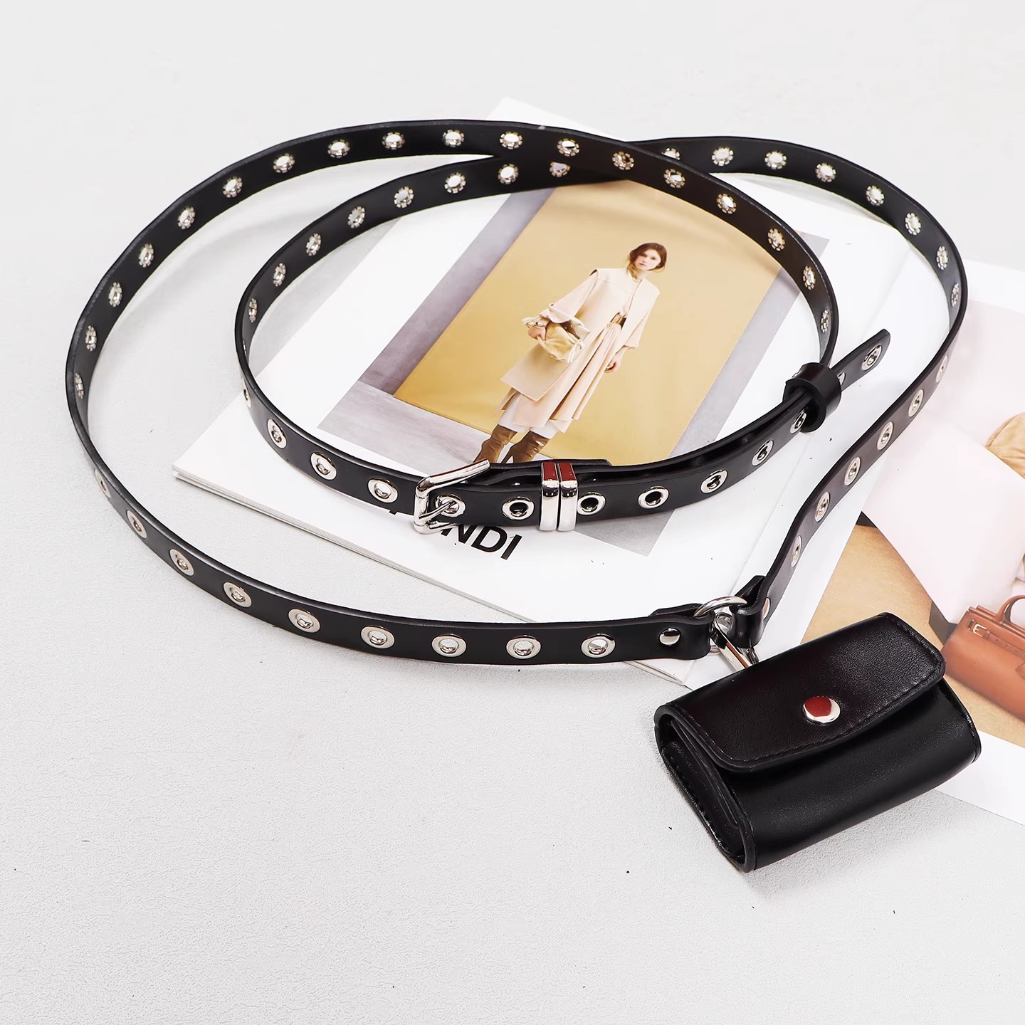 女性のランウェイファッション本革黒バッグカマーバンド女性ドレ - Belt Bag Leather Wide のレビューと価格