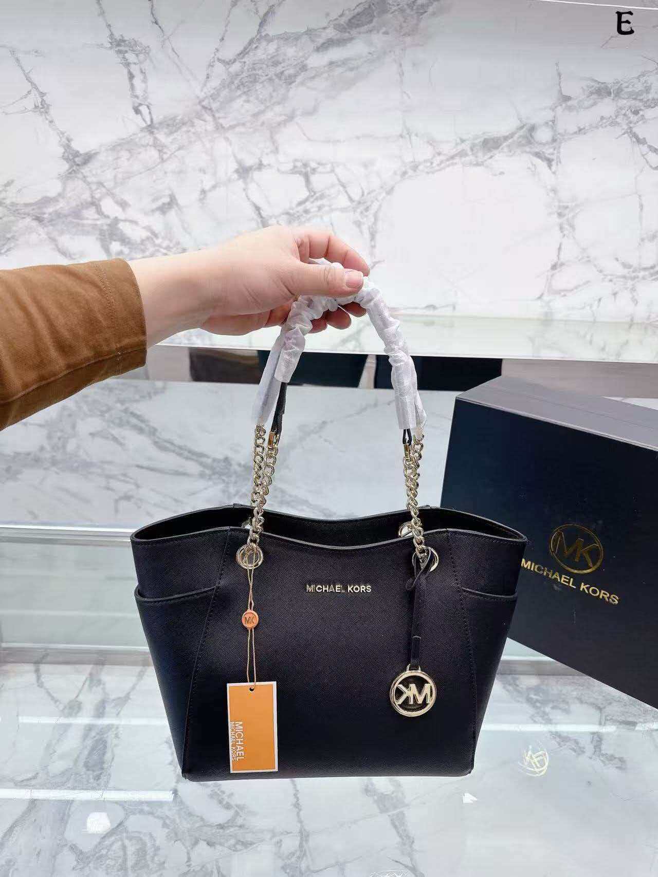 マイケル・コース ジェットセット 2026 新作：高品質でク - Luxury Bags Michael Kors のレビューと価格