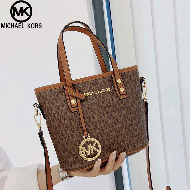 マイケルコース オーレ ジェットセット 2026 新作バッグ - Luxury Bags Michael Kors のレビューと価格