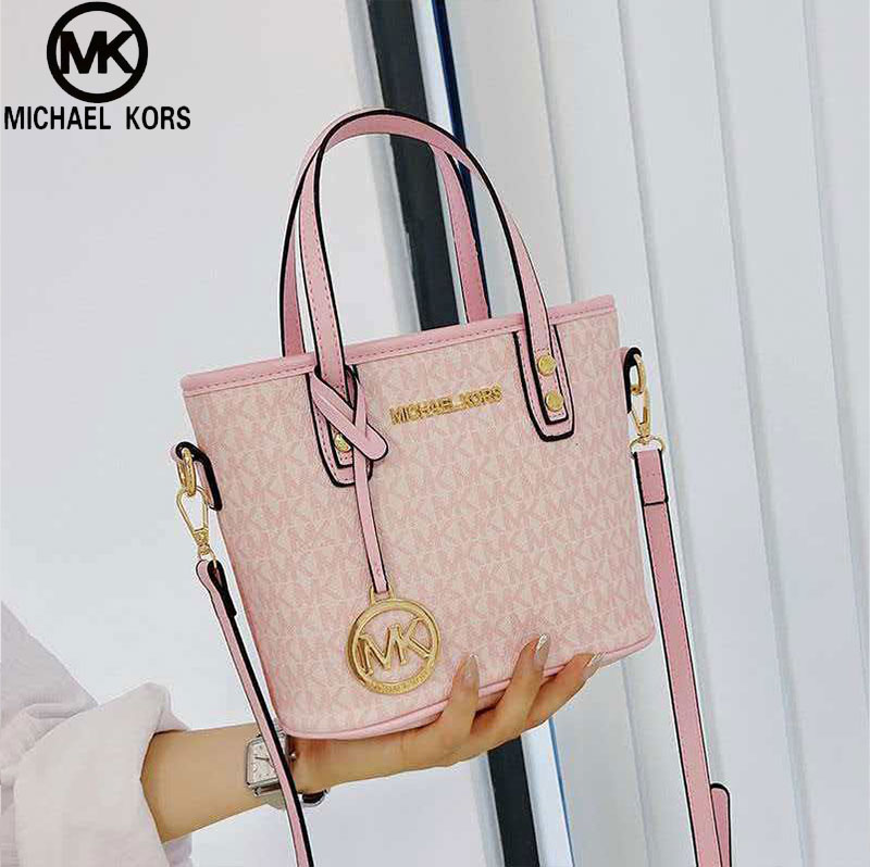 マイケルコース オーレ ジェットセット 2026 新作バッグ - Luxury Bags Michael Kors のレビューと価格